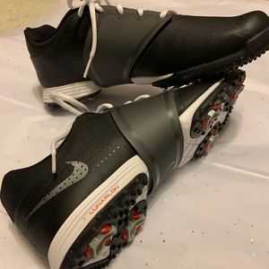 Women’s Nike golf shoes
